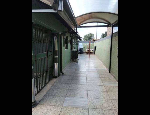 3 BEDROOM HOUSE FOR SALE IN PROTEA GLEN